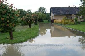 Velká voda v obci Šaplava